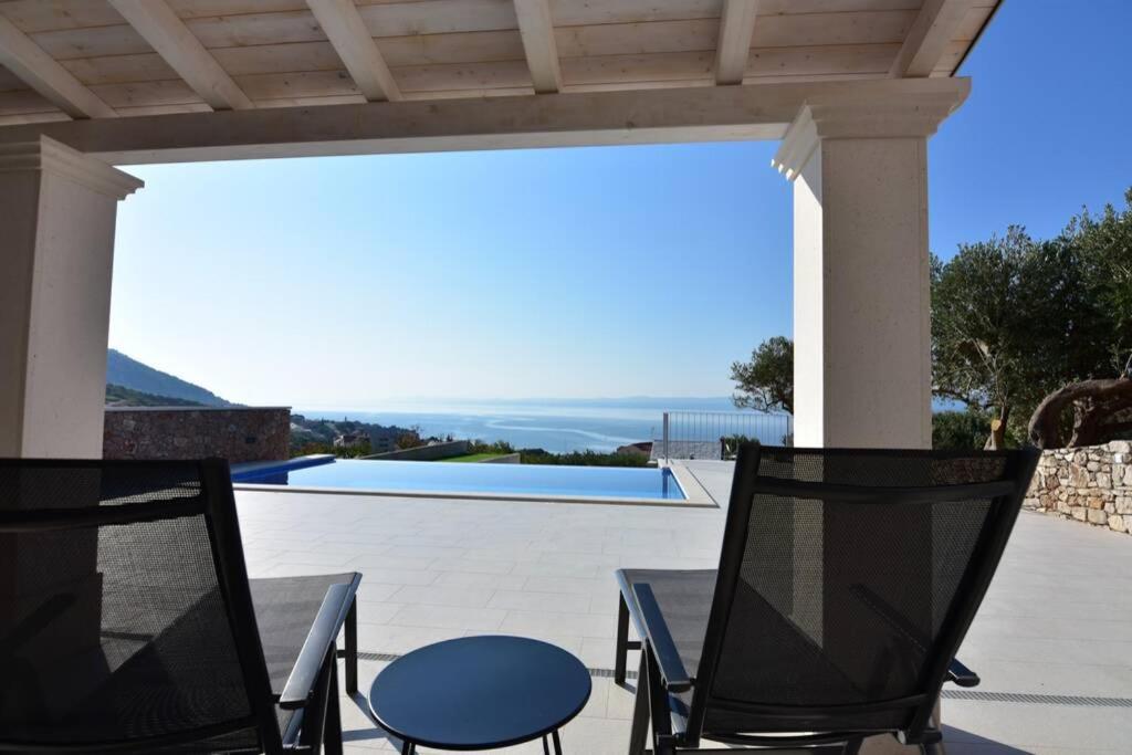 Villa Katarina - Infinity Pool With Amazing View ボル エクステリア 写真