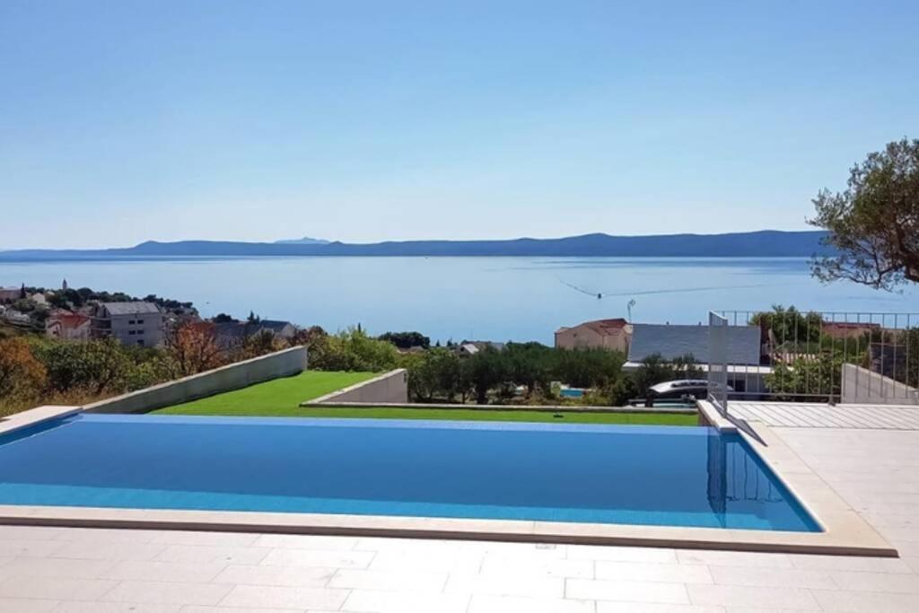 Villa Katarina - Infinity Pool With Amazing View ボル エクステリア 写真